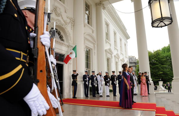 Барак Обама и Мишель Обама принимают мексиканского президента с супругой в Белом доме. Фоторепортаж