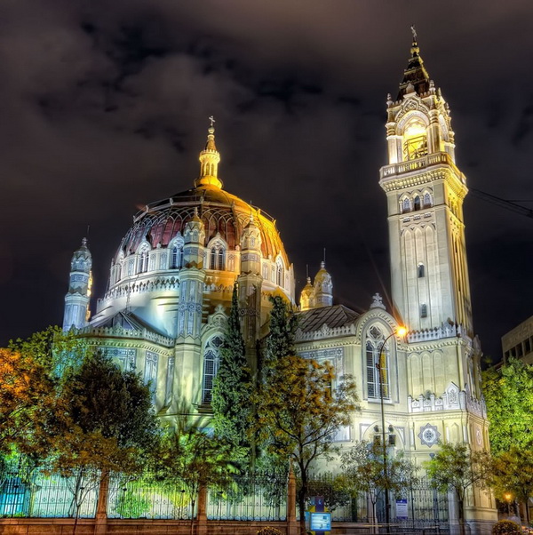 Архитектура Испании. Церковь святого Мануэля и Бенито в Мадриде. Фото: bigpicture.ru