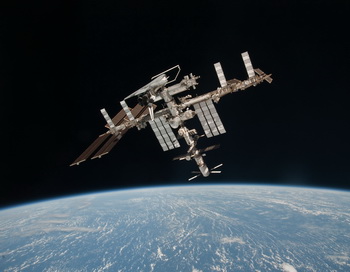 Первый частный космический корабль Dragon 7 мая отправится к МКС