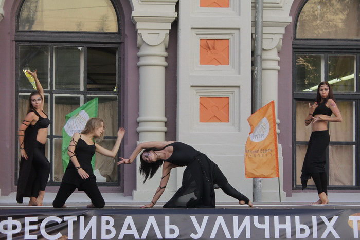 Первый фестиваль уличных театров прошёл в Нижнем Новгороде