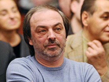 Обвиняемый в вымогательстве Борис Краснов впал в кому. Фото: novostivl.ru