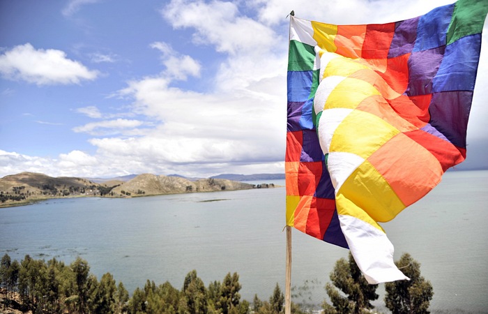 На озере Титикака подготовились ко дню летнего солнцестояния 21 декабря