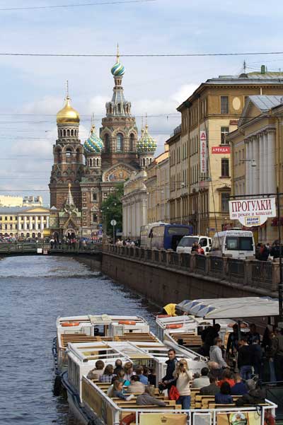 День города празднует Санкт-Петербург. Фоторепортаж