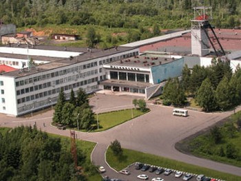 На шахте "Распадская" в Кемеровской области произошло два взрыва