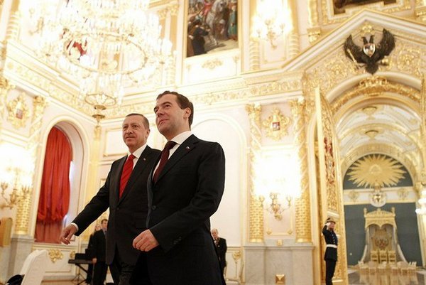 Дмитрий  Медведев провел в Кремле переговоры с премьер-министром Турции. Фото с сайта kremlin.ru
