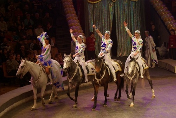 Третий международный цирковой фестиваль, проходивший в Ижевске, завершился. Фоторепортаж. Фото с сайта aifudm.net