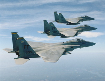 Истребители F-15. Фото:  Stocktrek/Getty Images