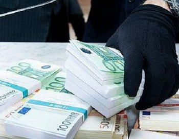 Замминистра финансов Подмосковья ограбили на 1,4 млн рублей