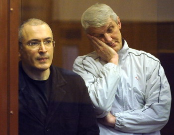 В чем вина Михаила Ходорковского и Платона Лебедева? Фото: ALEXANDER NEMENOV/AFP/Getty Images 