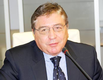 Директор Фонда Ельцина Александр Дроздов: «Неожиданности будут потому, что мы имеем дело с Россией»