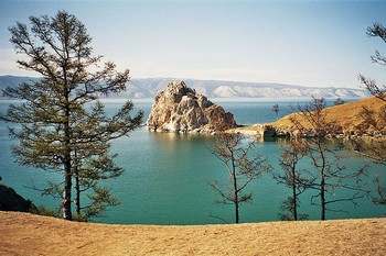 Байкал. Фото с wikipedia.org