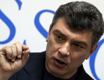 Немцова задержали  в Петербурге во время агитации  против  Матвиенко