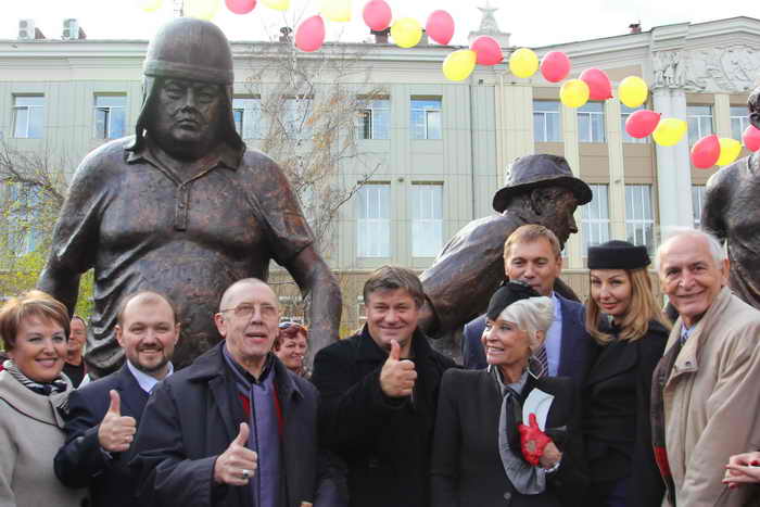 Открытие памятника Леониду Гайдаю в Иркутске