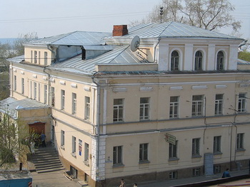 Седьмой корпус ТГУ, вид с соседнегоо здания. Фото: Денис Сопов/Commons.wikimedia.org