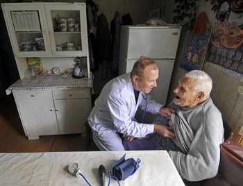 Проект помощи пенсионерам и инвалидам «Кнопка жизни» запущен на Урале