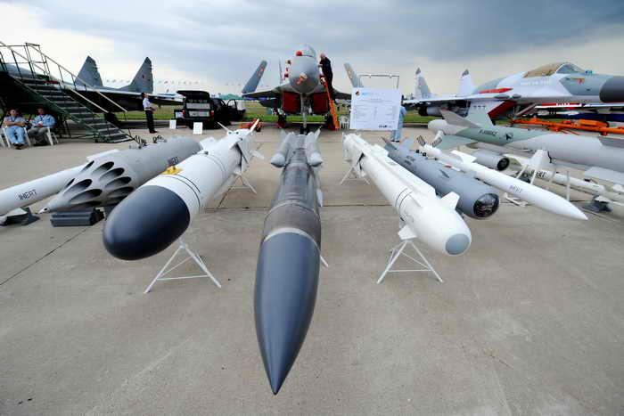 На авиасалоне МАКС-2013 будет представлена техника ПВО