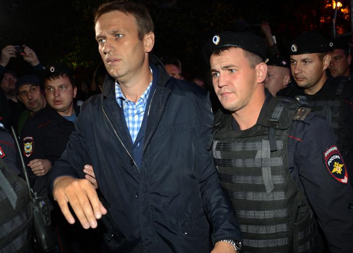 Около семи тысяч человек собрались на агитационную кампанию Навального