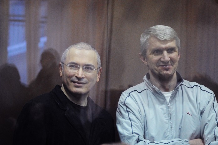 Приставы пригрозили Ходорковскому жёсткими мерами за невыплату долга