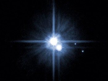 Обнаружен четвертый спутник Плутона. Фото с epochtimes.com