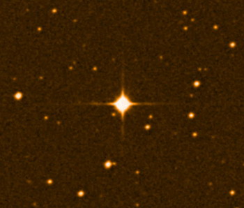 Звезда Gliese 581 удалена всего на 20,5 световых лет от нас (фото Digital Sky Survey).