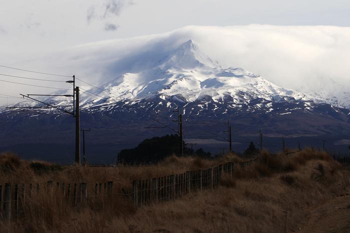 Извержение вулкана Тонгариро стало причиной закрытия  Национального парка  Новой Зеландии