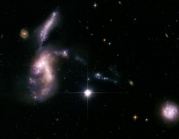 Карликовые галактики сливаются в одну большую