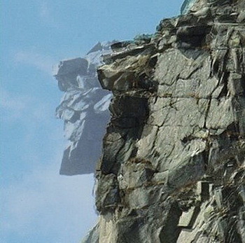 Старик-гора: «Каменный портрет» в горах Нью-Гампшира обвалился в 2003 году, однако это изображение показывает, как выглядел  этот величественный профиль. Фото theepochtimes.com