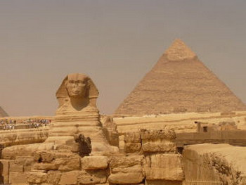 Тайна  пирамид. Фото с сайта lagrandeepoque.com
