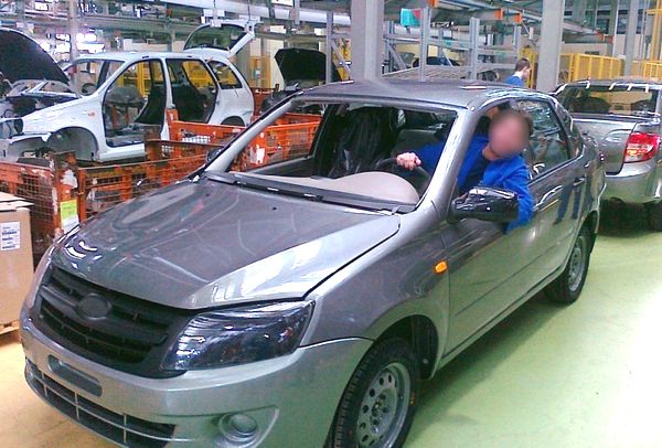Lada Granta (Лада Гранта) – новинка АвтоВАЗа. Фото с сайта autonews.ru  