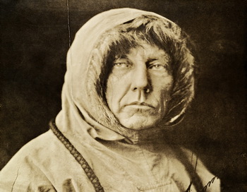 Открытие Южного полюса совершил Руаль Амундсен в 1911 году. Фото:ru.wikipedia.org