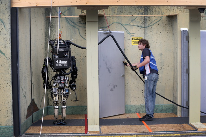 Робот от Google стал победителем в конкурсе спасателей