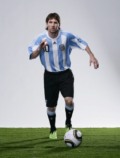 Лионель Месси (Lionel Messi): демонстрирует свои приемы. Фото: Getty Images for adidas   