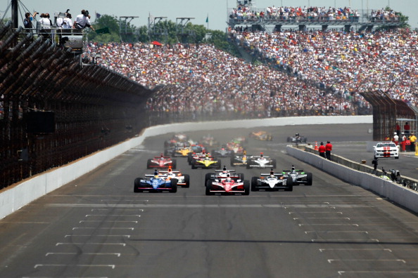 Спортивные автомобили на автогонках «Индианаполис – 500». Фото: Robert Laberge/Nick Laham/Getty Images