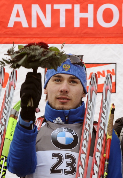 Антон Шипулин выиграл спринтерскую гонку Кубка мира по биатлону