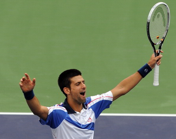 Новак Джокович победил Рафаэля Надаля в турнире Индиан-Уэллса и стал второй ракеткой мира. Фото:  Jeff Gross/GABRIEL BOUYS/AFP/Getty Images
