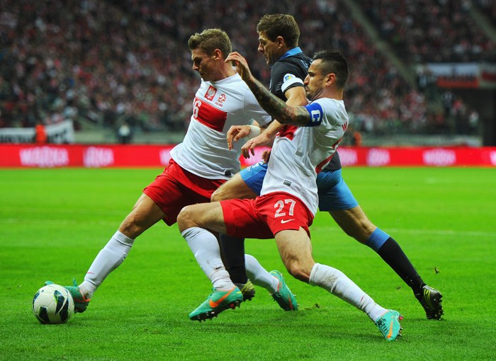 Англия сыграла со сборной Польши вничью — 1:1