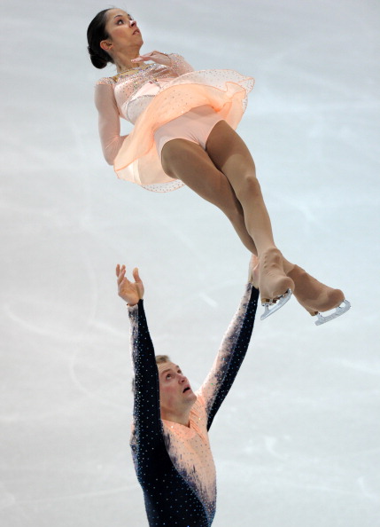 ЧЕ-2011. Кавагути и Смирнов заняли второе место в короткой программе спортивных пар по фигурному катанию