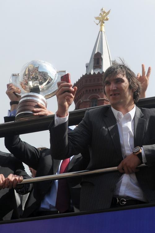 На Манежной площади чествовали хоккеистов России – чемпионов мира