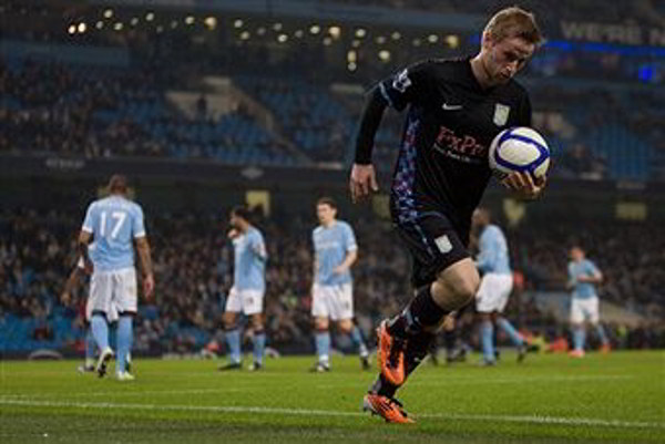 «Манчестер Сити» разгромил  «Астон Виллу» со счетом  3:0. Фото: Mike Hewitt/Getty Images