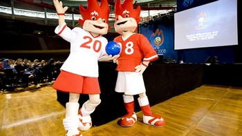 Талисманы Евро – 2012 представлены в Варшаве