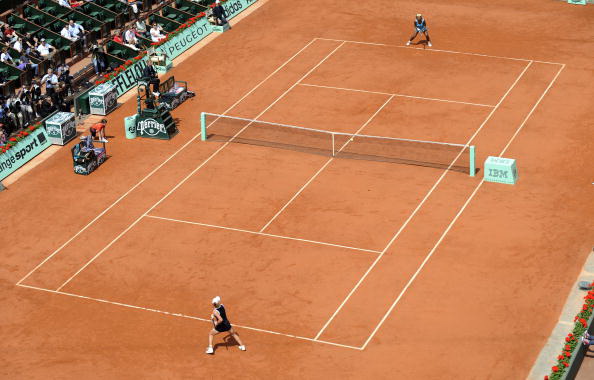 Серена Уильямс проиграла четвертьфинал «Ролан Гаррос». Фоторепортаж