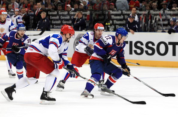Россия стартовала на  ЧМ-2010 с победой над Словакией. Фоторепортаж