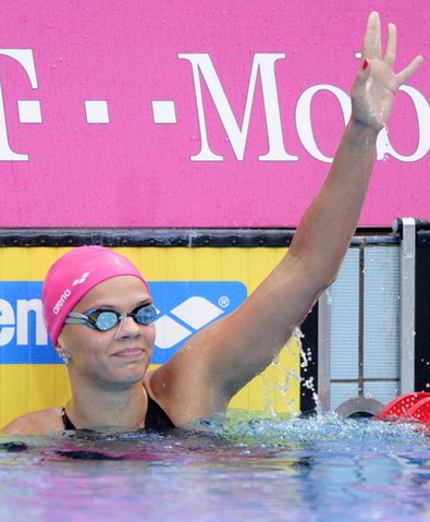 Юлия Ефимова завоевала золото на ЧЕ по водным видам спорта