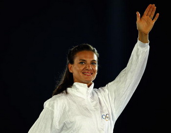 Елена Исинбаева на Юношеских Олимпийских играх в Сингапуре. Фото: Mark DADSWELL/Getty Images