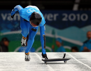 Александр Третьяков завоевал бронзовую медаль в скелетоне