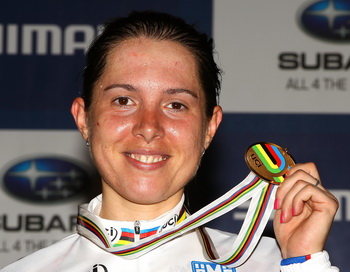 Анастасия Чулкова выиграла золотую медаль на ЧМ по велотреку