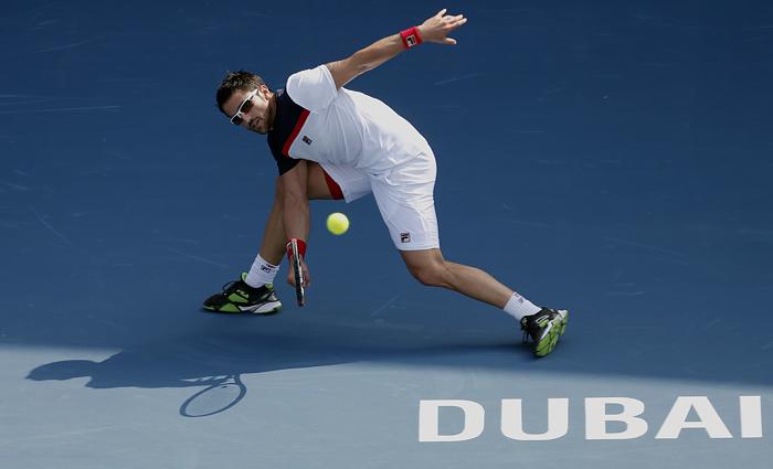 Николай Давыденко выиграл в Дубае матч первого раунда
