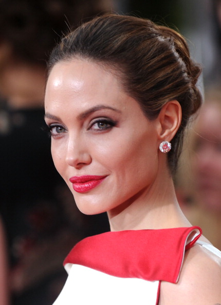 Анджелина Джоли на красной дорожке «Золотого глобуса»