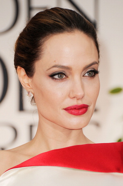 Анджелина Джоли на красной дорожке «Золотого глобуса»