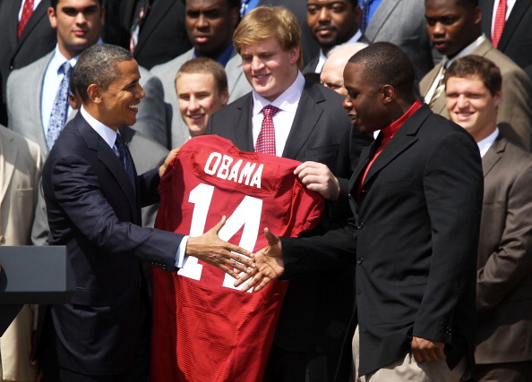 Барак Обама пригласил футбольную  команду Alabama Crimson Tide в Белый дом